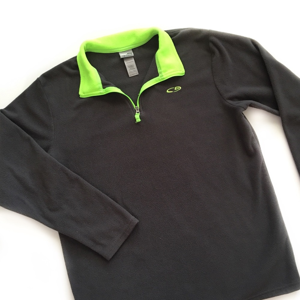 Champion Pull Over